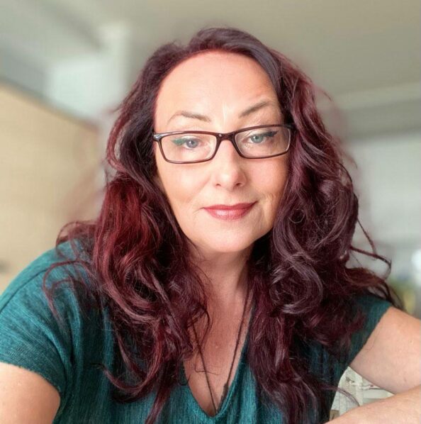 236599397_947975795762982_6480405544406479262_n